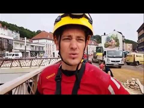 Longwy : manoeuvre des pompiers du GRIMP  sur la place Leclerc en travaux