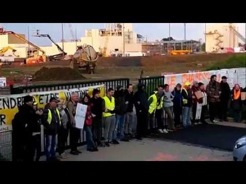 Les anti Knauf bloquent l'accès au chantier d'Illange
