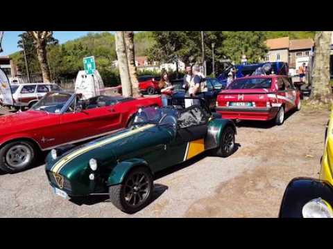 Voitures anciennes à Homécourt : ça démarre bien !