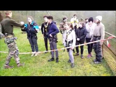 Les cadets de la gendarmerie de Moselle en immersion au fort de Guentrange de Thionville, des lycéens de Fameck descendent en rappel la paroi
