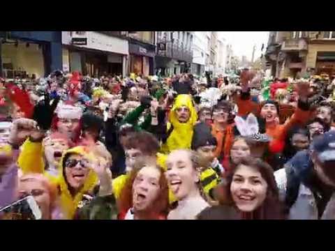 Metz : les lycéens défilent pour le Père Cent !