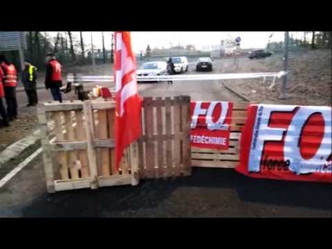 Carling : grève sur le site pétrochimique où une quarantaine de manifestants bloquent les entrées