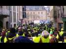 Metz : les CRS lancent des fumigènes sur les Gilets jaunes