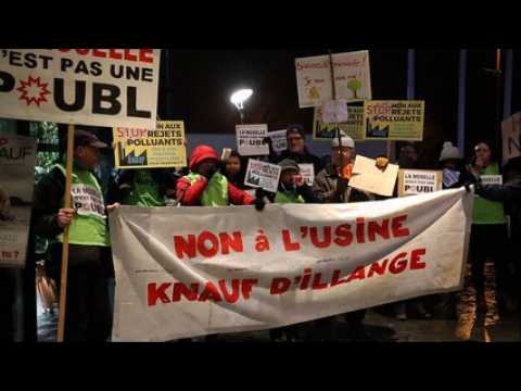 Les militants anti-Knauf perturbent la soirée Moselle ambition à l’AmphY de Yutz
