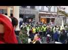 Les gilets jaunes font irruption au marché de noël de Sarreguemines