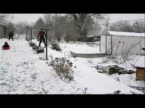 Haute-Vigneulles : il crée une piste de ski dans son jardin