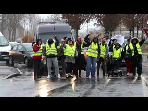 Blocage des gilets jaunes à Thionville au niveau de la zone du Linkling