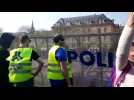 Les gilets jaunes devant les barri&egrave;res de protection - Label : Le Républicain Lorrain - Category : News