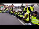 Gilets jaunes &agrave; Saint-Avold &agrave; genoux et mains sur la t&ecirc;te - Label : Le Républicain Lorrain - Category : News