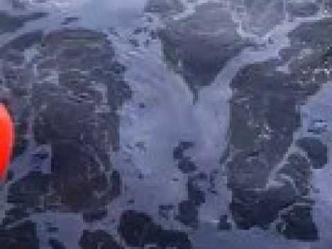 Pollution aux hydrocarbures dans la rivière Fensch