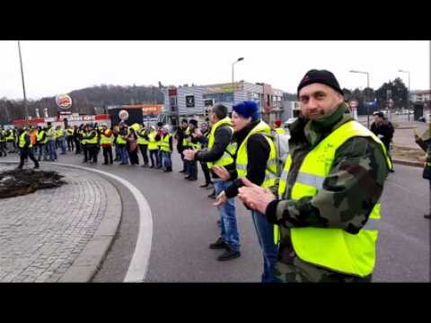 Saint-Avold : la minute de silence des Gilets jaunes