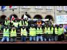 Gilets jaunes à Thionville : action symbolique devant la mairie