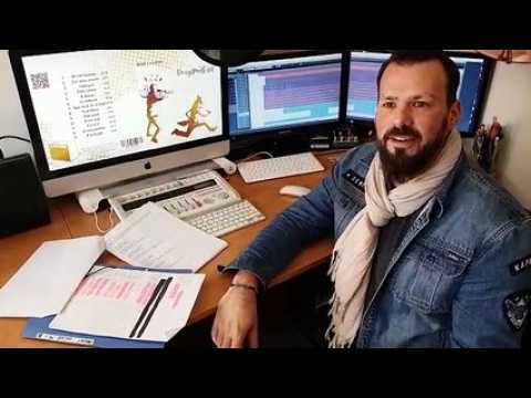 Olive Enscene  sort un album de chansons françaises intitulé Douze.Un