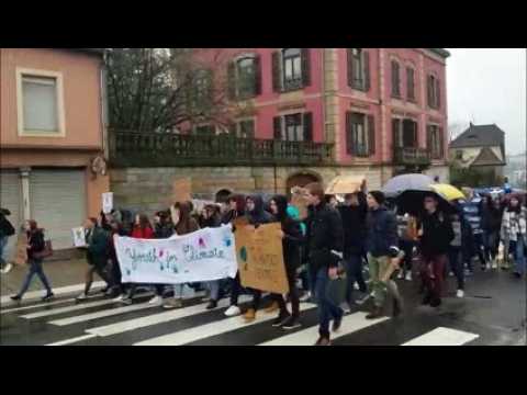 Sarreguemines : les lycéens défilent pour le climat