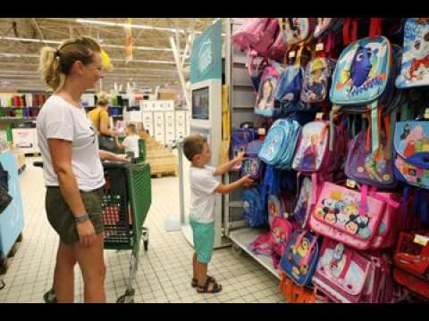 Les derniers achats de rentrée sous une météo plus clémente