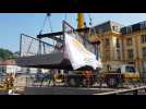 Longwy : pose de la première passerelle au dessus de la Chiers
