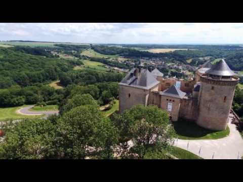 Le  château de Manderen vu d'en haut