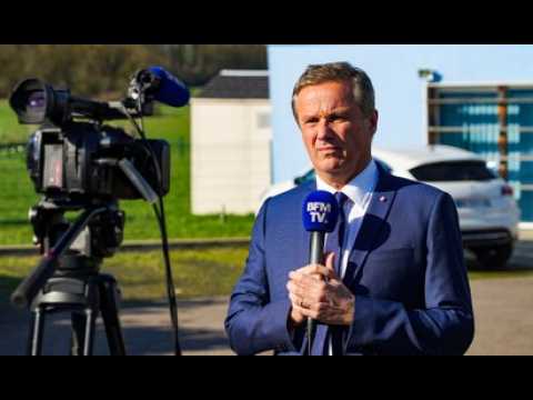 Dupont-Aignan en Moselle : "François Fillon prend en otage l'électorat de droite"