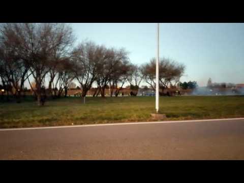 Gilets jaunes : des cocktails Molotov lancés sur les forces de l'ordre à Sainte-Marie