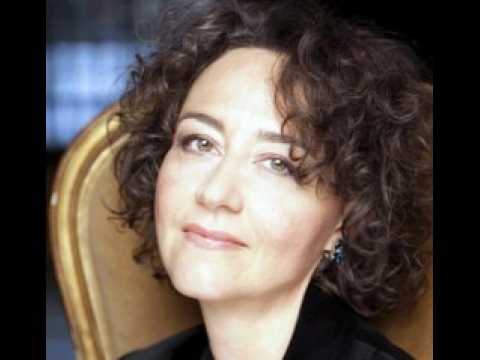 La contralto Nathalie Stutzmann écoute toujours sa voix intérieure