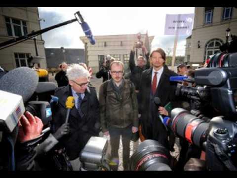 Luxleaks : comité d'accueil à l'ouverture du procès