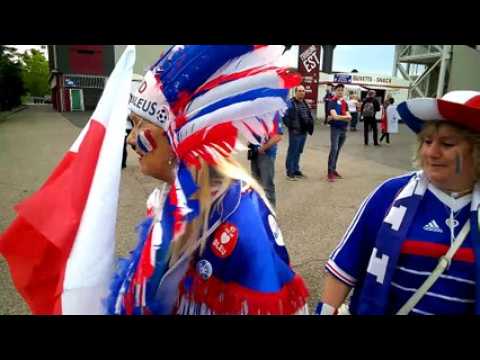 Belle ambiance avec les supporters à Metz avant France-Ecosse