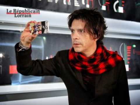 Nicola Sirkis : "Dans l'art contemporain, on ose aujourd'hui plus que dans le rock"