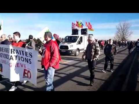 Montbéliard : plus de 1300 manifestants de toutes professions au départ du Pied des Gouttes