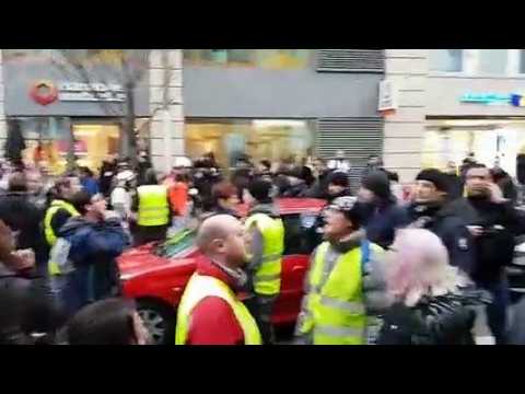 Nancy : Les manifestants se sont immobilisés rue Saint-Jean, les cortèges se rejoingnent