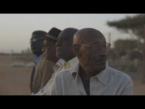 Talking About Trees - English subtitled trailer