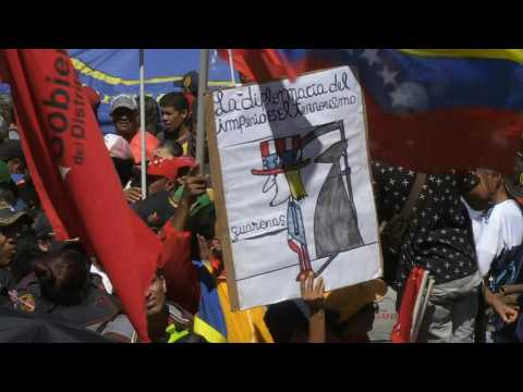 Venezuela: government supporters march against 'imperialism' in Caracas