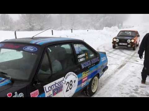 Pontarlier : sous la neige, les équipages du Rallye Neige et Glace font une halte au Larmont