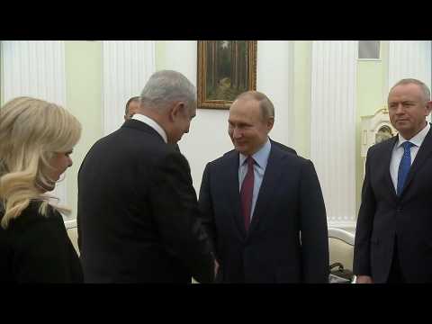 Putin meets with Netanyahu in Moscow