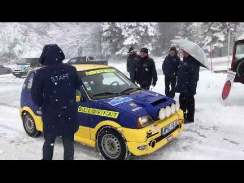 Pontarlier : Sous la neige, les équipages du Rallye Neige et Glace font une halte au Larmont