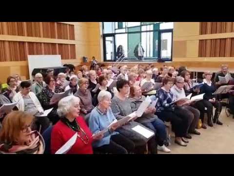 200 choristes du projet Mademoiselle Moselle répètent à la maison de l'orchestre de Metz