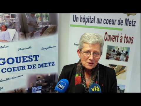 Geneviève Darrieussecq, secrétaire d'état, de passage à l'hôpital militaire Legouest à Metz