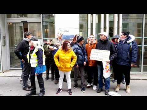 Manifestation d'une vingtaine d'handicapés devant la MDPH à Besançon