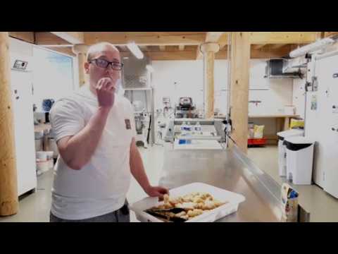 Testez la recette des beignets de carnaval à la façon de Kévin Roussel, boulanger-pâtissier à Avricourt