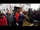 Salon de l'agriculture. Vercel : chargement et départ des montbéliardes pour Paris