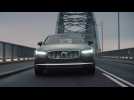 The refreshed Volvo S90 Recharge Driving Video