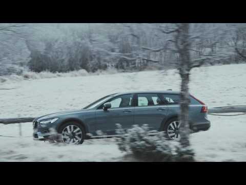 The refreshed Volvo V90 Cross Country Driving Video