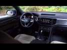 2020 Volkswagen Atlas Cross Sport SE with Technology Interior Design