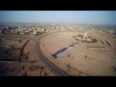 L’artiste belfortain Saype vient de réaliser la 5e étape du projet mondial "Beyond Walls" au Burkina-Faso