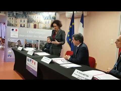Emmanuelle Wargon, Jean Rottner et le préfet rencontrent les employés de la centrale Emile Huchet à Carling