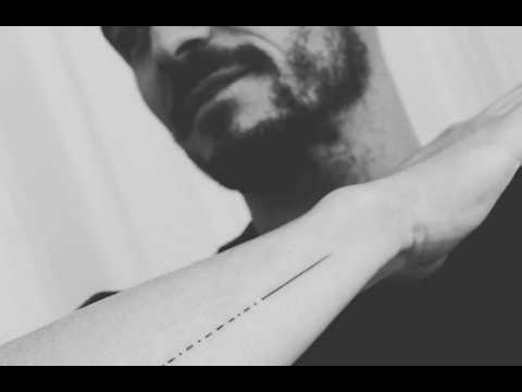 Orlando Bloom's Morse code tattoo of son's name is misspelled