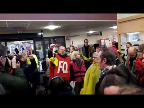 50 manifestants à pôle emploi Temis contre le journal de la recherche d'emploi