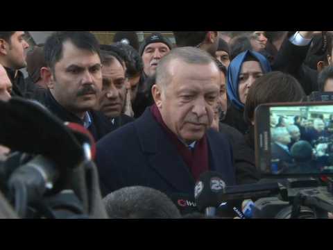 Erdogan visits aftermath of earthquake in Elazig