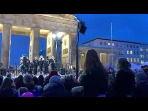 Berlin celebrates Valentine's Day with dance against gender violence