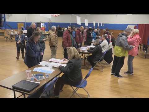New Hampshire votes in Democratic primary