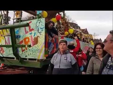Des milliers de carnavaliers à Sarreguemines.